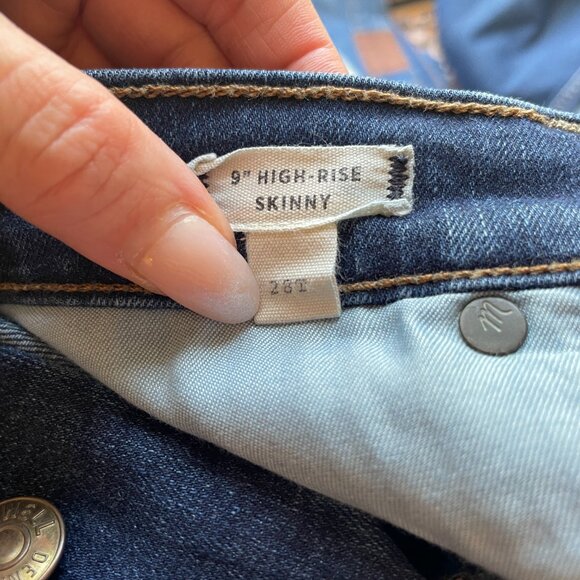 Madewell Tall 9" High Rise Skinny Jeans in Hayes Wash: Button-Front Edition - Picture 7 of 8